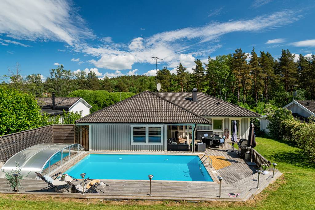 Omläggning stenplattor & trädgårdsarbeten. Stäket Järfälla