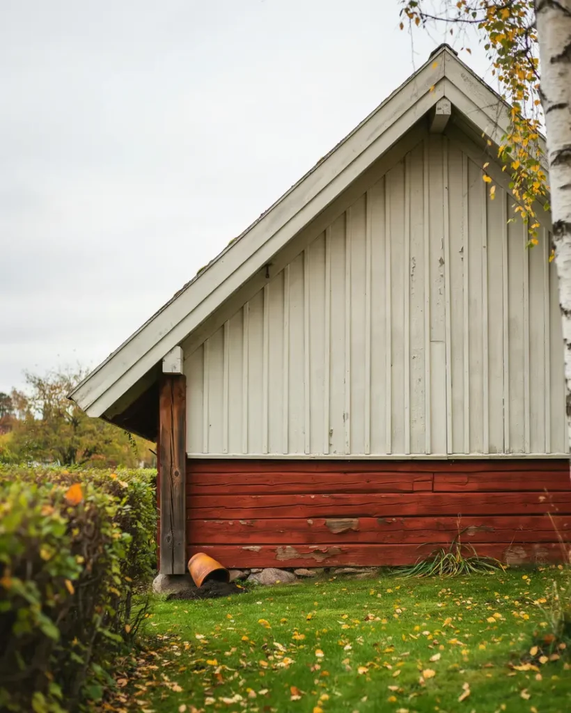 september i villan dags att se ver vindskivor panel och andra utsatta tr detaljer inf r h sten